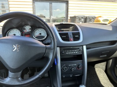 Peugeot 207  sportium 1.6 120ch - premiere main - moteur a chaine - faible km - occasion simplicicar compiegne simplicicar...