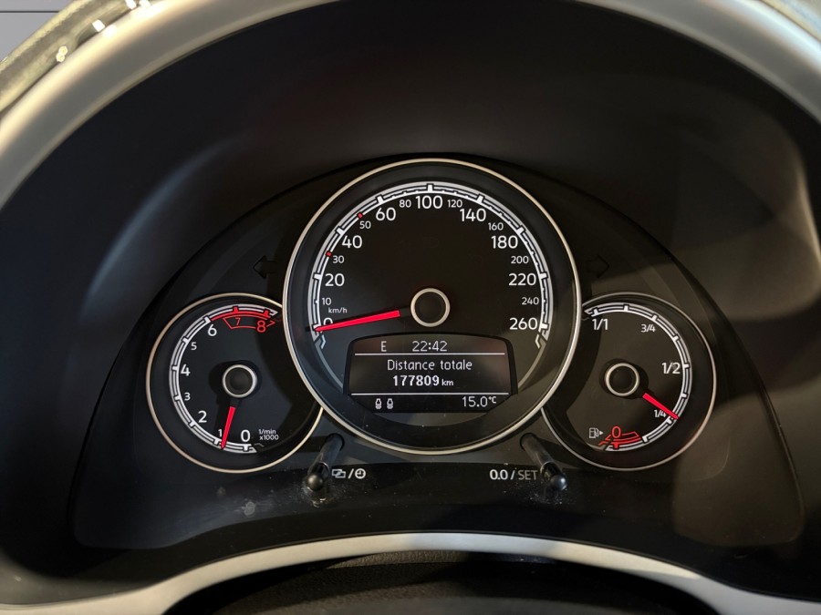 VOLKSWAGEN d'occasion NEW CABRIOLET 1.2 TSI COCCINELLE de 2018