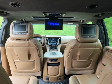 Cadillac escalade 6.2 v8 426 awd platinium garantie 12 mois occasion simplicicar royan simplicicar simplicibike france