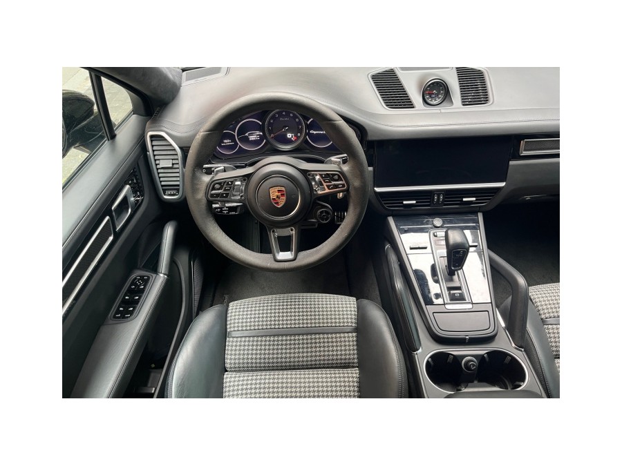 PORSCHE d'occasion CAYENNE 4.0 V8 550 TURBO COUPE de 2019 Montreuil