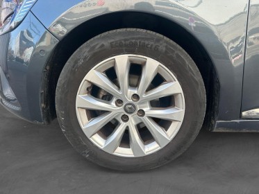 Renault clio v 2019 tce 100 intens, garantie 12 mois, caméra de recul, occasion simplicicar villejuif  simplicicar...