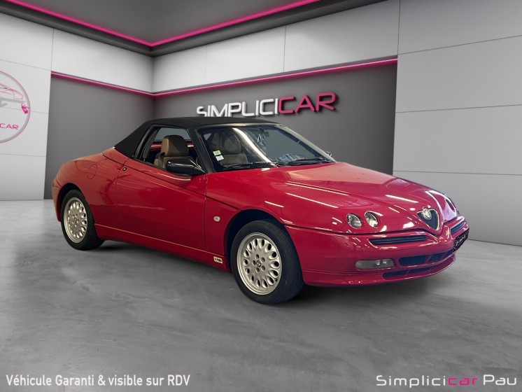 Alfa romeo spider 2.0i 16v twin spark l occasion simplicicar pau simplicicar simplicibike france Alfa romeo spider 2.0i 16v twin spark l occasion simplicicar pau simplicicar simplicibike france