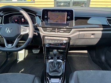 Volkswagen t-roc 1.5 tsi evo 150 start/stop dsg7 r-line - 1ére main - carplay - caméra - toit ouvrant - hayon électrique...