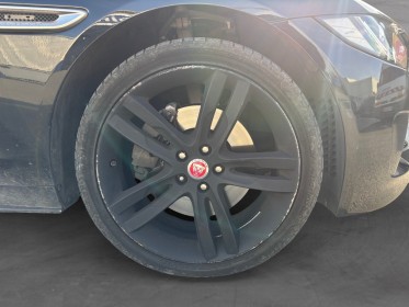 Jaguar xe xe 2.0 d - 180 ch bva awd r-sport occasion simplicicar frejus  simplicicar simplicibike france
