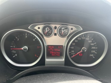 Ford kuga 2.0 tdci 136 dpf 4x2 titanium première main occasion simplicicar la ciotat simplicicar simplicibike france