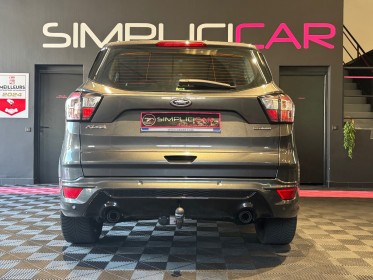 Ford kuga 1.5 flexifuel-e85 150 ss 4x2 bvm6 st-line garantie 12 mois occasion  simplicicar aix les bains simplicicar...