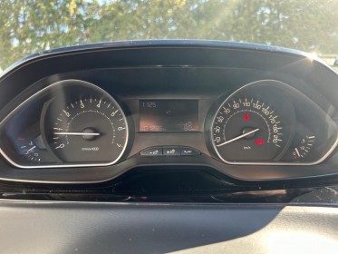 Peugeot 208 1.2 puretech 68ch bvm5 like - courroie changee - garantie 12 mois occasion simplicicar caen  simplicicar...