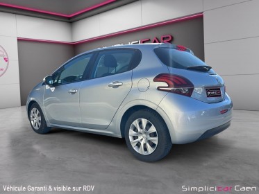 Peugeot 208 1.2 puretech 68ch bvm5 like - courroie changee - garantie 12 mois occasion simplicicar caen  simplicicar...