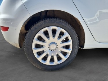 Ford fiesta 1.5 tdci 75 white /  garantie 12 mois minimum / occasion simplicicar pontarlier simplicicar simplicibike france