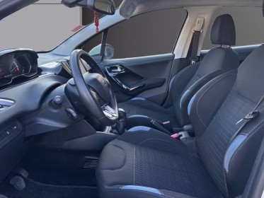 Peugeot 208 1.2 vti 82ch bvm5 allure occasion simplicicar pertuis  simplicicar simplicibike france