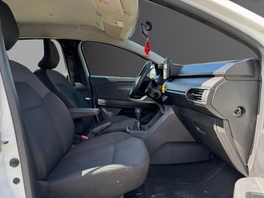 Dacia sandero 1.0 sce 65 essentiel carplay - regulateur de vitesse occasion simplicicar rennes simplicicar simplicibike france