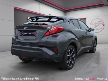 Toyota c-hr hybride 122h collection caméra de recul sièges avants chauffants garantie toyota 12 mois occasion simplicicar...