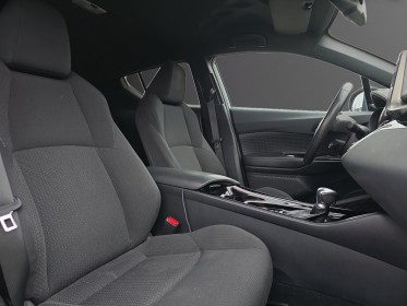 Toyota c-hr hybride 122h collection caméra de recul sièges avants chauffants garantie toyota 12 mois occasion simplicicar...