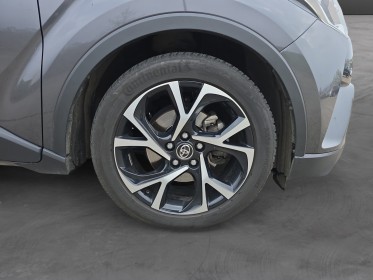Toyota c-hr hybride 122h collection caméra de recul sièges avants chauffants garantie toyota 12 mois occasion simplicicar...