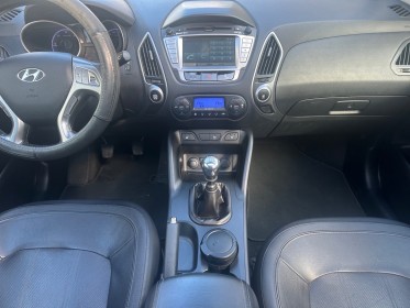 Hyundai ix35 1.7 crdi 115 2wd pack premium, caméra de recul, toit ouvrant, garantie 12 mois occasion simplicicar villejuif ...