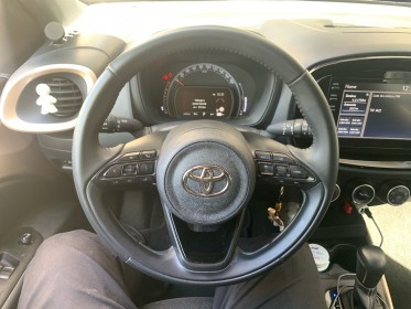 Toyota aygo x my23 1.0 vvt-i 72 s-cvt design/garantie 12 mois/camera de regule /boite automatique/ occasion montreuil (porte...