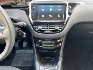 Peugeot 208 82ch bvm5 allure 1.2 puretech occasion cannes (06) simplicicar simplicibike france