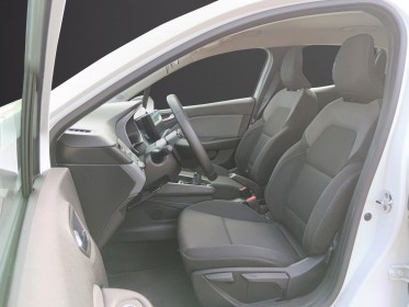 Renault clio v 1.0 tce 100 business / caméra de recul / alerte franchissement de ligne / usbc / occasion réunion ville st...
