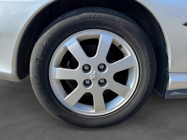 Peugeot 406 coupe 3.0i v6 207ch - toit ouvrant - jbl - clim auto - suivi entretien ok occasion simplicicar rennes simplicicar...