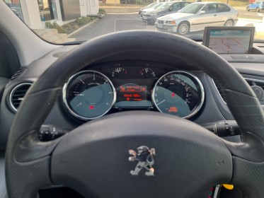 Peugeot 5008 2.0 hdi 163ch fap bva6 premium pack 7pl a occasion parc voitures beauvais simplicicar simplicibike france