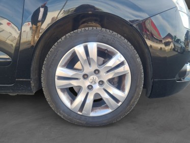 Peugeot 5008 2.0 hdi 163ch fap bva6 premium pack 7pl a occasion parc voitures beauvais simplicicar simplicibike france