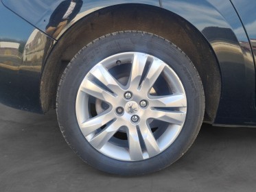 Peugeot 5008 2.0 hdi 163ch fap bva6 premium pack 7pl a occasion parc voitures beauvais simplicicar simplicibike france