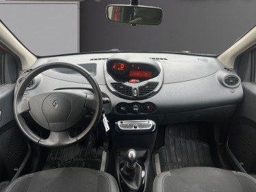 Renault twingo ii 1.2 lev 16v 75 eco2 nightday euro 5 occasion simplicicar lyon nord  simplicicar simplicibike france
