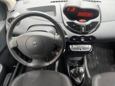 Renault twingo ii 1.2 lev 16v 75 eco2 nightday euro 5 occasion simplicicar lyon nord  simplicicar simplicibike france