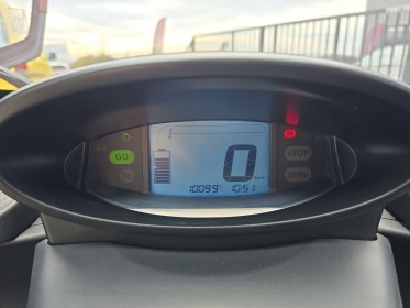 Renault twizy life 45 batterie en location garantie 12 mois occasion simplicicar vichy simplicicar simplicibike france