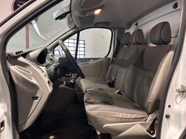 Opel vivaro fourgon gn f2900 l2h1 2.0 fap cdti 115 ch tva récuperable garantie 12 mois occasion  simplicicar aix les bains...