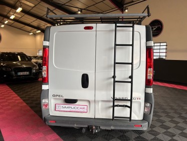 Opel vivaro fourgon gn f2900 l2h1 2.0 fap cdti 115 ch tva récuperable garantie 12 mois occasion  simplicicar aix les bains...