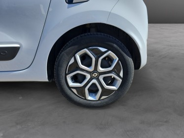 Renault twingo iii sce 65 - 21 limited gps garantie 12 mois occasion simplicicar vichy simplicicar simplicibike france