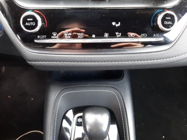 Toyota corolla hybride my22 2022 122h design full entretien toyota garantie constructeur apple car play caméra de recul...