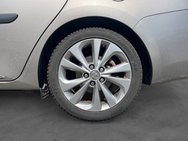 Toyota auris touring sports hybride 136h style  / entretien full toyota occasion simplicicar st-maximin simplicicar...