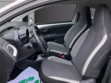 Toyota aygo my19 1.0 vvt-i x-play occasion toulouse (31) simplicicar simplicibike france