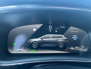 Toyota corolla touring sports hybride my22 122h design -garantie 12mois - carplay - sieges chauffant - camera de recul -...