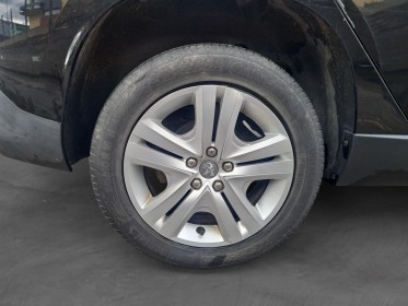 Peugeot 2008 1.6 bluehdi 75ch bvm5 style garantie 1 an ou 152 euros par mois occasion parc voitures beauvais simplicicar...