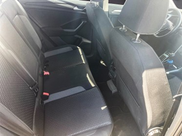 Volkswagen t-roc active 2.0 tdi 115 bvm6 occasion simplicicar la fleche simplicicar simplicibike france