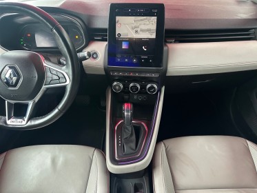 Renault clio v 2020 tce 130 edc initiale paris, garantie 12 mois toute option occasion simplicicar villejuif  simplicicar...
