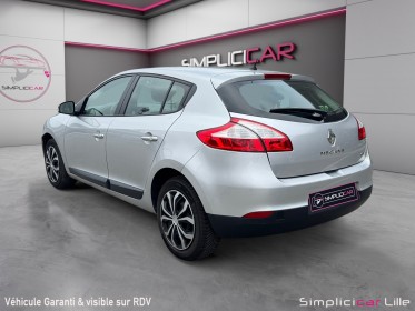 Renault megane iii berline dci 95 pépite occasion simplicicar lille  simplicicar simplicibike france