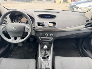 Renault megane iii berline dci 95 pépite occasion simplicicar lille  simplicicar simplicibike france