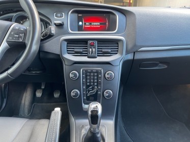 Volvo v40 business d2 120 momentum business - entretien volvo occasion simplicicar la fleche simplicicar simplicibike france