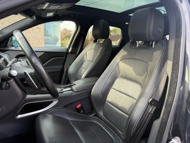 Jaguar f-pace 2.0 d - 240 ch awd bva8 r-sport / toit ouvrant panoramique / sièges chauffants / camera de recul occasion...