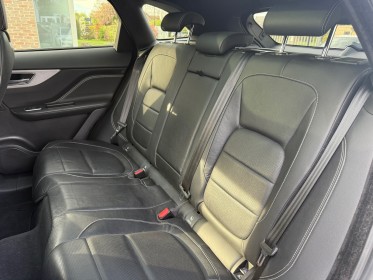 Jaguar f-pace 2.0 d - 240 ch awd bva8 r-sport / toit ouvrant panoramique / sièges chauffants / camera de recul occasion...