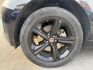 Jaguar f-pace 2.0 d - 240 ch awd bva8 r-sport / toit ouvrant panoramique / sièges chauffants / camera de recul occasion...