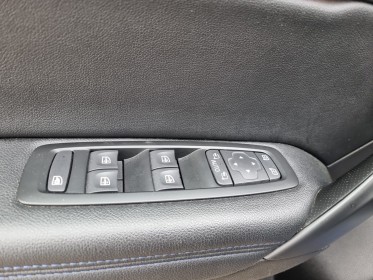 Renault megane iv berline blue dci 115 intens / garantie 12 mois minimum / occasion simplicicar pontarlier simplicicar...