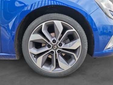 Renault megane iv berline blue dci 115 intens / garantie 12 mois minimum / occasion simplicicar pontarlier simplicicar...