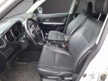 Suzuki grand vitara 129 luxe 4x4  attelage occasion simplicicar velay simplicicar simplicibike france