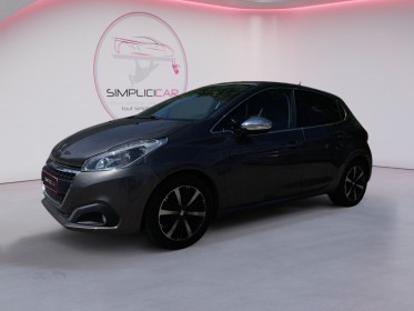 Peugeot 208 110ch ss bvm6 tech edition/toit pano/caméra de recul/park assist occasion simplicicar orgeval  simplicicar...