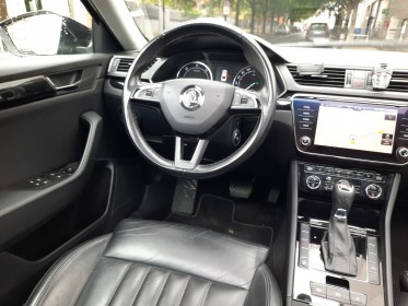 Skoda superb 2.0 tdi 150 dsg7 sportline distribution faite occasion montreuil (porte de vincennes)(75) simplicicar...